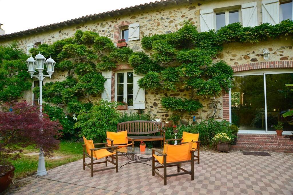 Bed and Breakfast La Frapperie La Pommeraie-sur-Sèvre Esterno foto