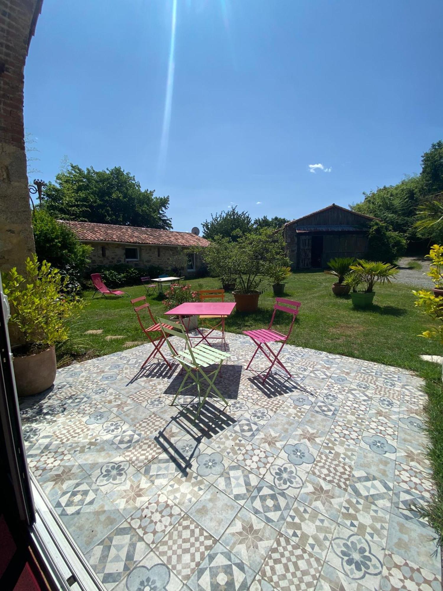 Bed and Breakfast La Frapperie La Pommeraie-sur-Sèvre Esterno foto